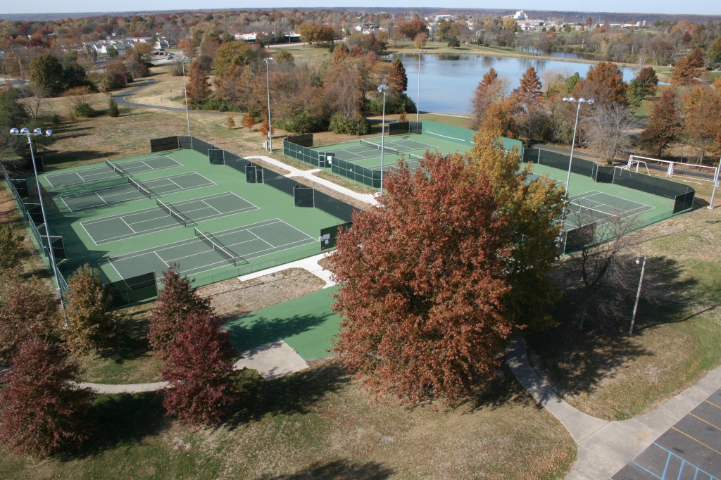 Cosmo tennis photo