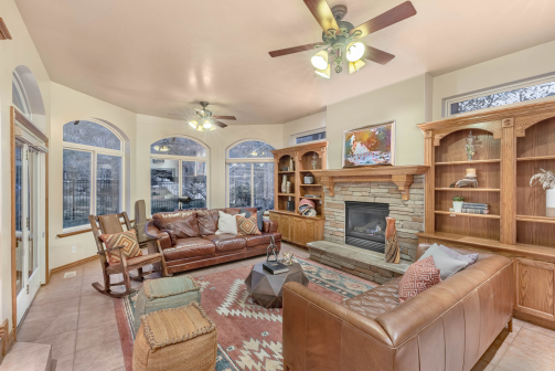 real estate photography of living room