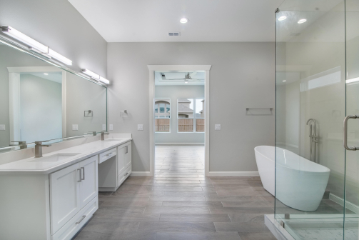 real estate photography of bathroom